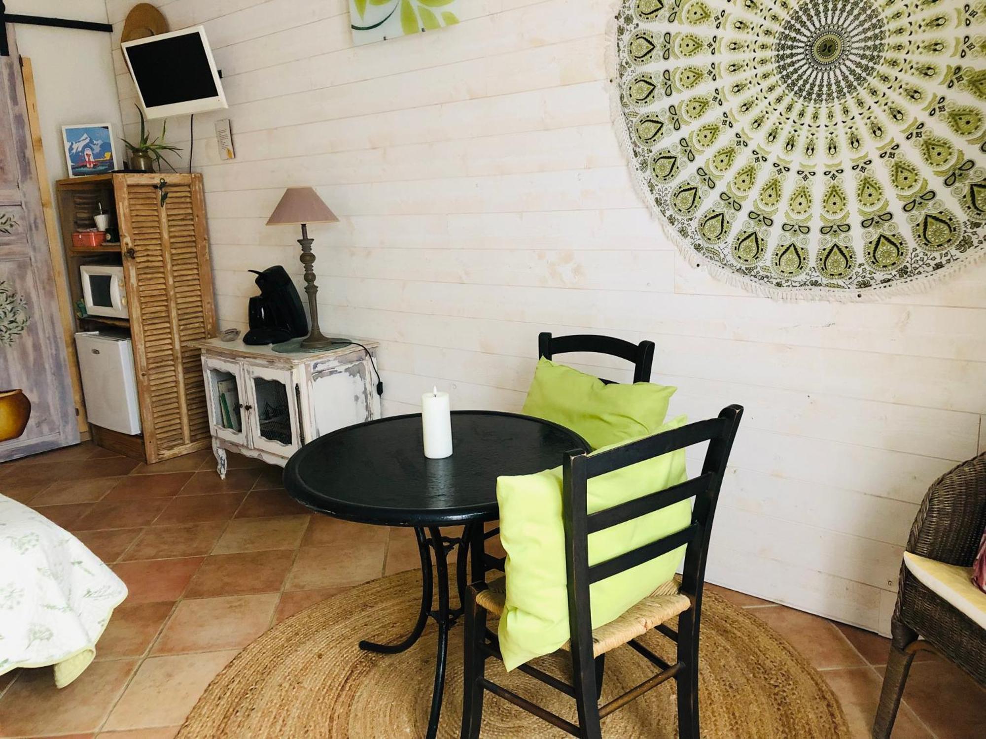 L'Oustaou B&B Piscine & Spa Besse-sur-Issole Exterior foto